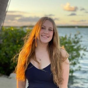 Meet your Posher, Libby